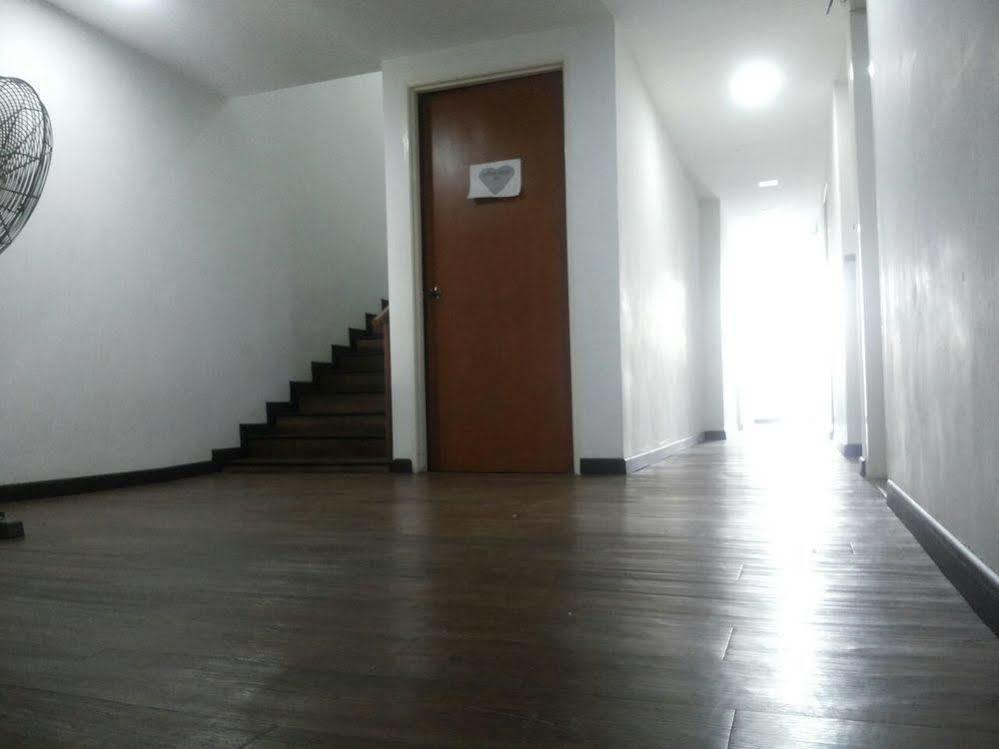 Hotel Viva Кланг Экстерьер фото